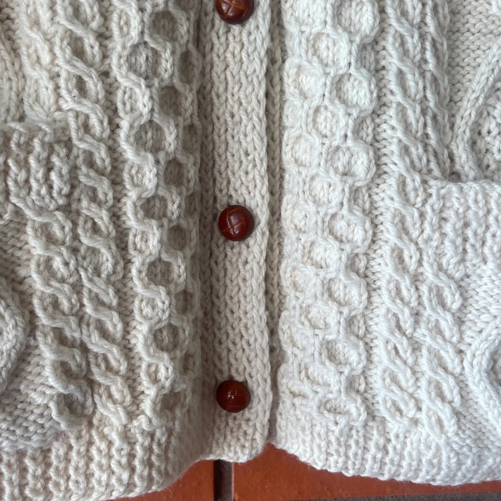 Vintage 80’s John Molloy Irish Wool Cable Knit Cardigan Sweater Made in Ireland - Picture 3 of 5